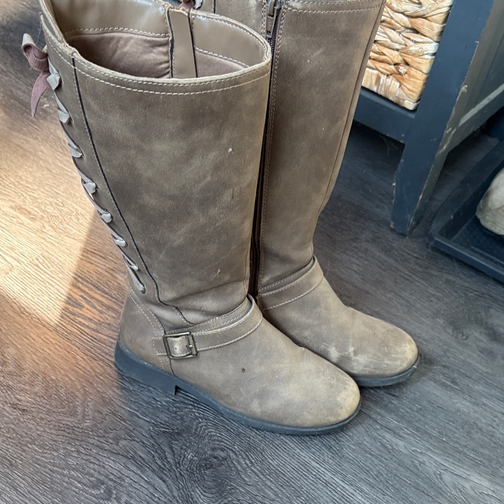 Brown Knee-High Women's Boots